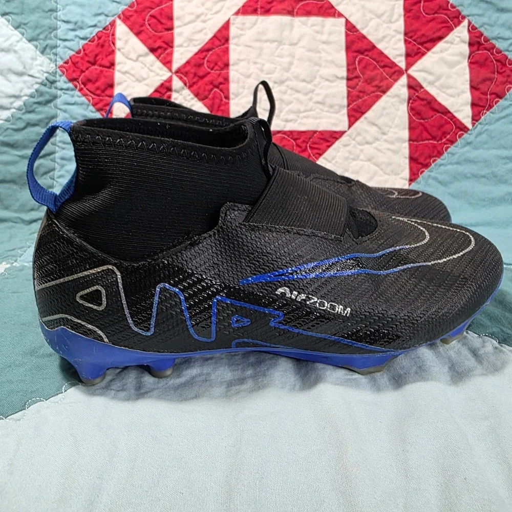 Nike Mercurial Air Zoom Soccer Cleats Boys Size 5Y Black Blue Slip On